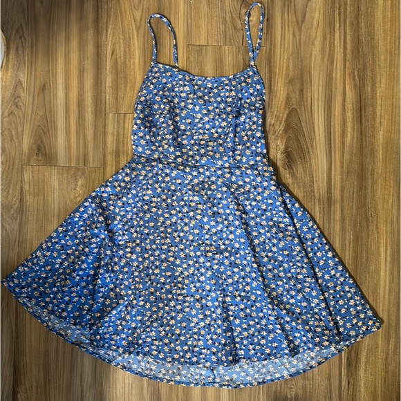 SHEIN size: small strappy floral summer dress - Picture 3 of 6